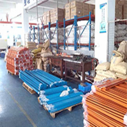 深圳某公司倉庫中型貨架 深圳某公司倉庫中型貨架